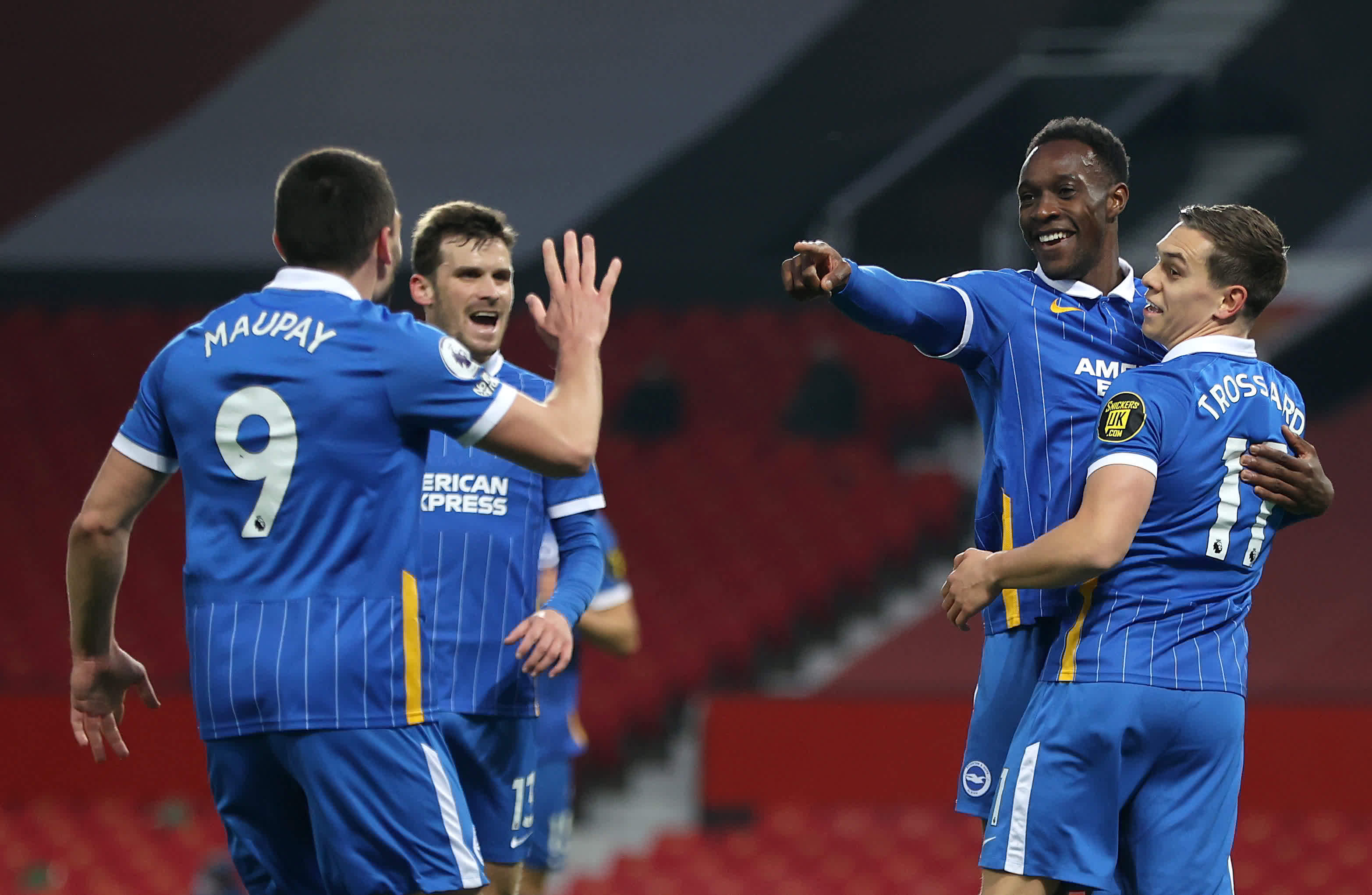 以其稳健的 以其稳健的